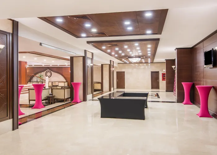 Crowne Plaza Antalya By Ihg Otel